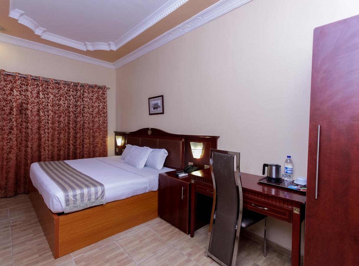 Sunfit - Fitness, Spa, Accommodation Aliayabiagba Exteriér fotografie