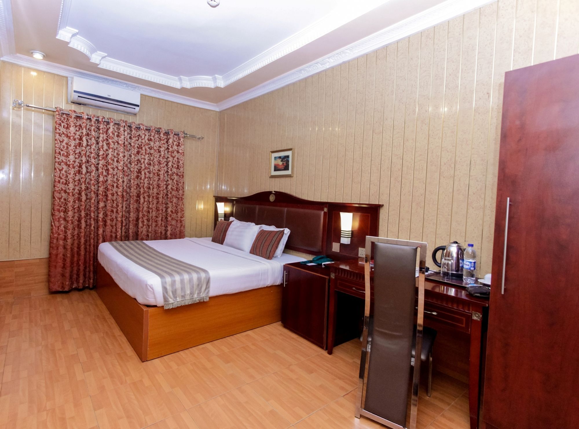 Sunfit - Fitness, Spa, Accommodation Aliayabiagba Exteriér fotografie